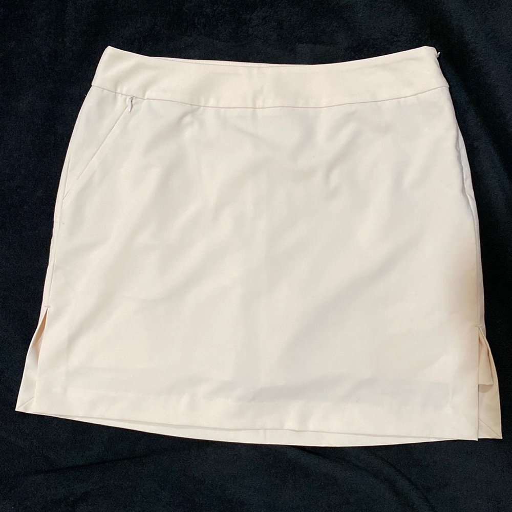 NWOT Izod Flex Skort Sz 6 Blush